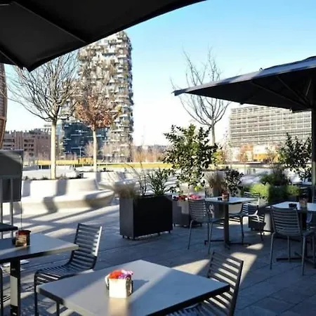 Castillia, Bosco Verticale Milano